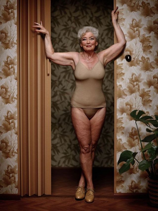 Erwin Olaf’s creative photos (69 pics)