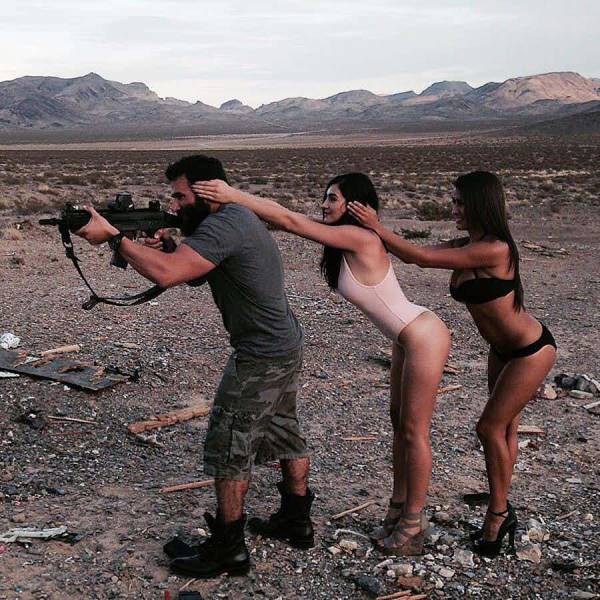 Take A Sneak Peek Into The Crazy Life Of Dan Bilzerian Take A Sneak Peek Into The Crazy Life Of Dan Bilzerian