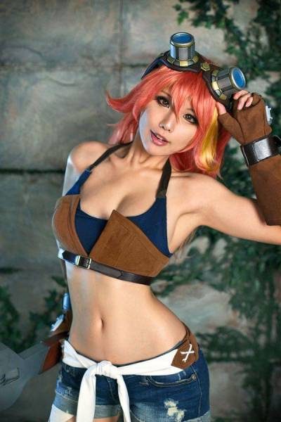 The Sexy Cosplay Girls Of Every Nerds Fantasy Pics Izismile Com