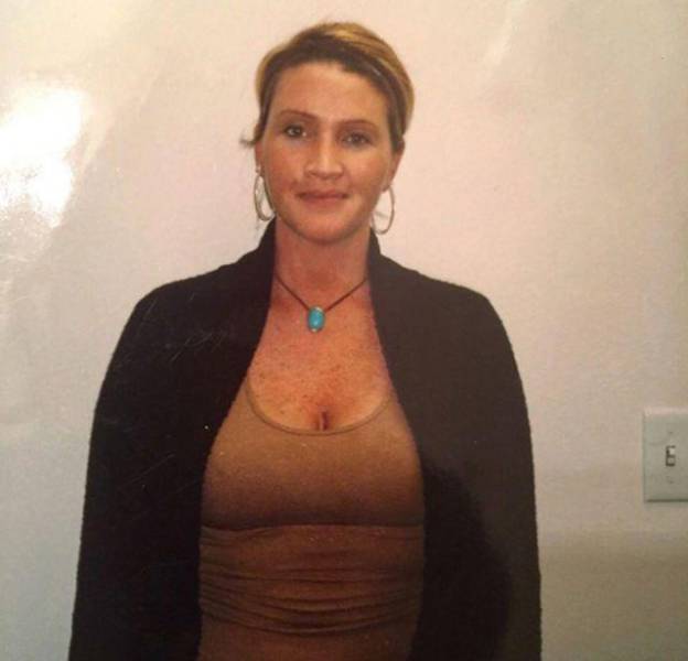Being A Mormon Couldn’t Stop Her From Becoming A Giant-Breast Model Being A Mormon Couldn’t Stop Her From Becoming A Giant-Breast Model