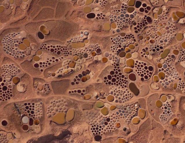 Google Maps Are A Constant Source Of “What The Hell Is That?!” Google Maps Are A Constant Source Of “What The Hell Is That?!”