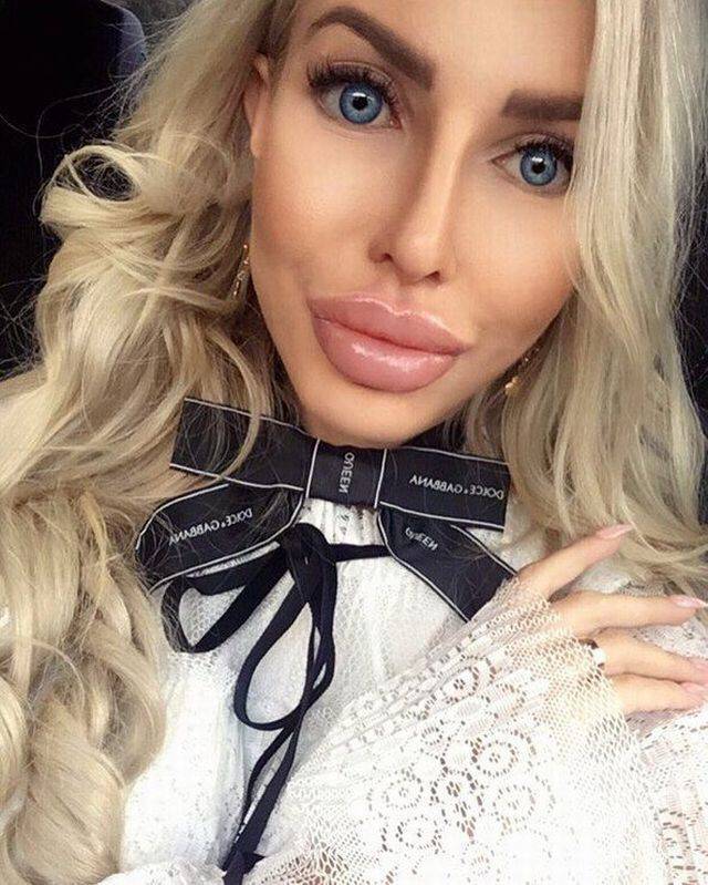 Polish Girl Spends Almost $40,000 To Turn Into A Barbie Polish Girl Spends Almost $40,000 To Turn Into A Barbie