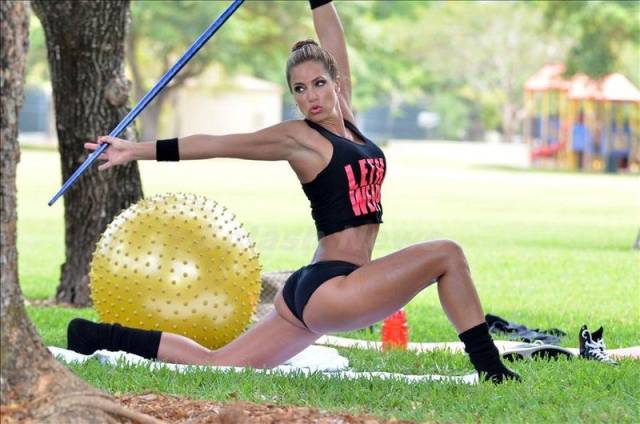Fit Girls That Are Almost Too Hot to Handle