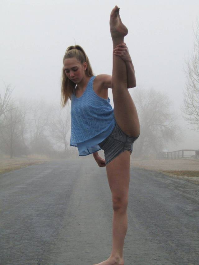 Fit Girls That Are Almost Too Hot to Handle