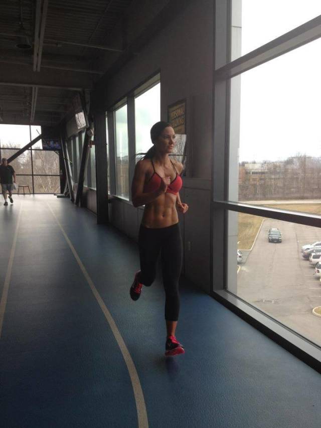 Fit Girls That Are Almost Too Hot to Handle