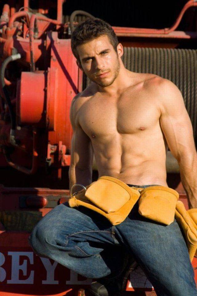 Who Said Only Girls Can Be Sexy?!