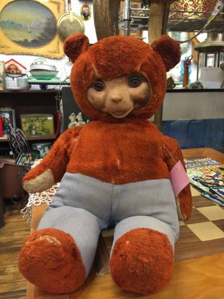 Thrift Shop Is A Hell Of A Terrifying Place To Go To