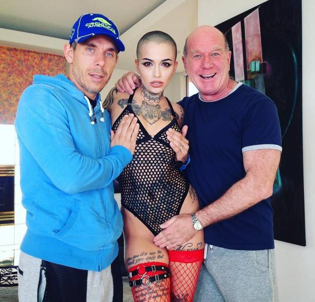 Here’s How A Porn Cameraman’s Job Looks Like