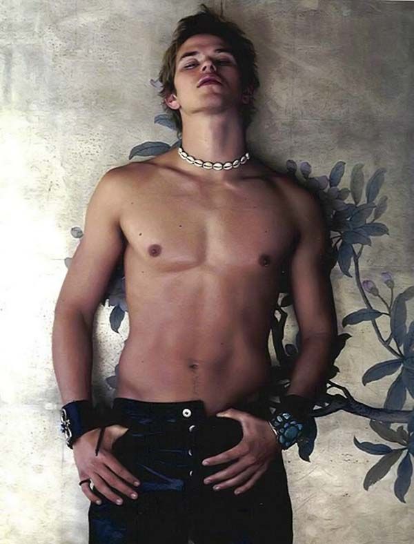 A little surprise for the ladies (49 pics) A little surprise for the ladies (49 pics)