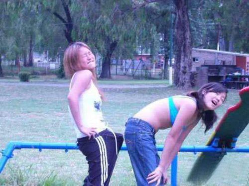 Girls are having fun (50 pics)