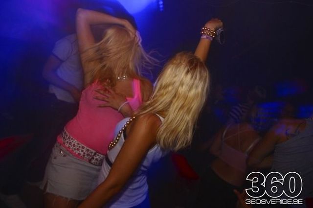Swedish Girls At The Night Clubs 55 Pics