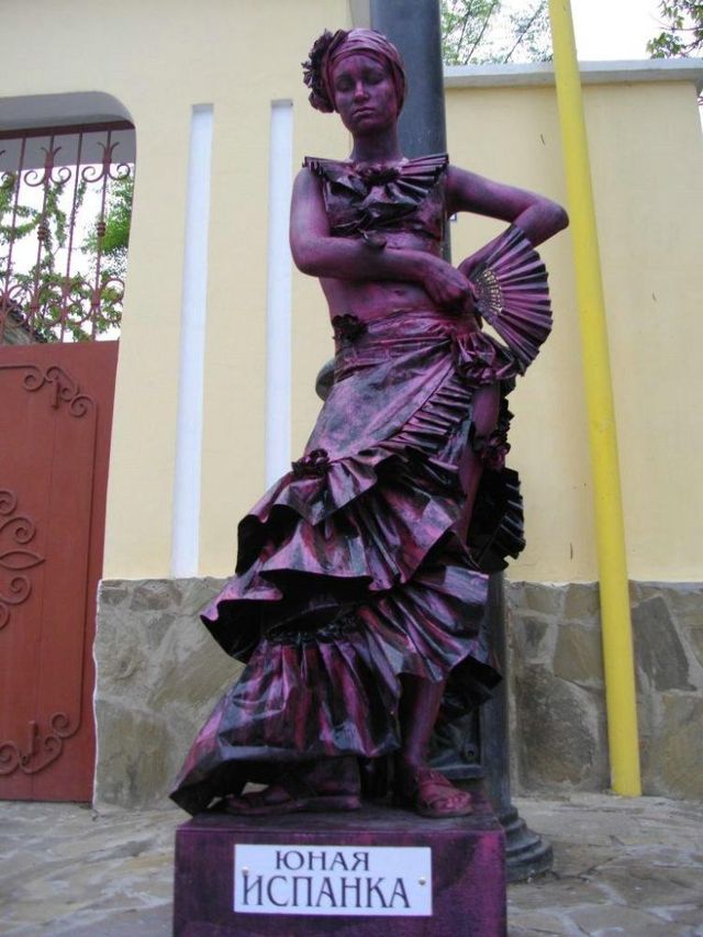 Living Statues Championship (30 pics)