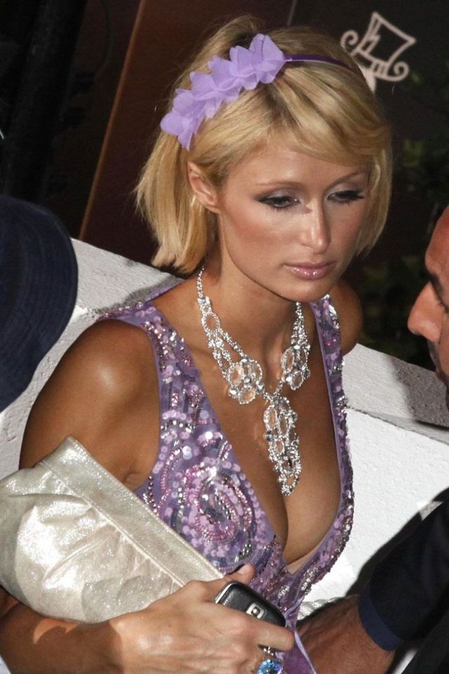 Paris Hilton (7 pics)