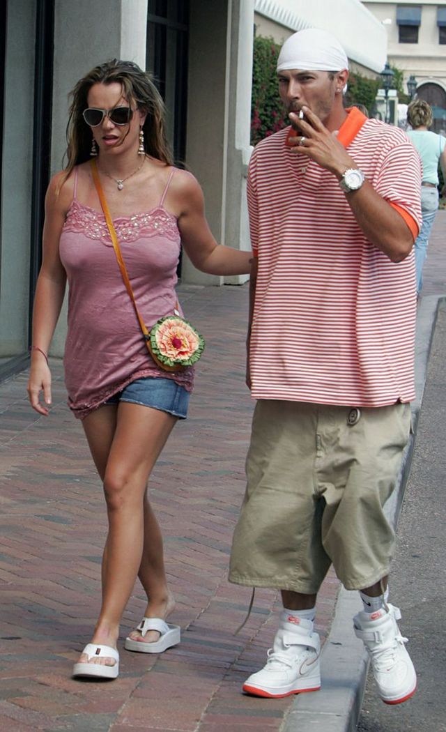 Britney Spears and Kevin Federline in Beverly Hills in 2005 (20 pics)