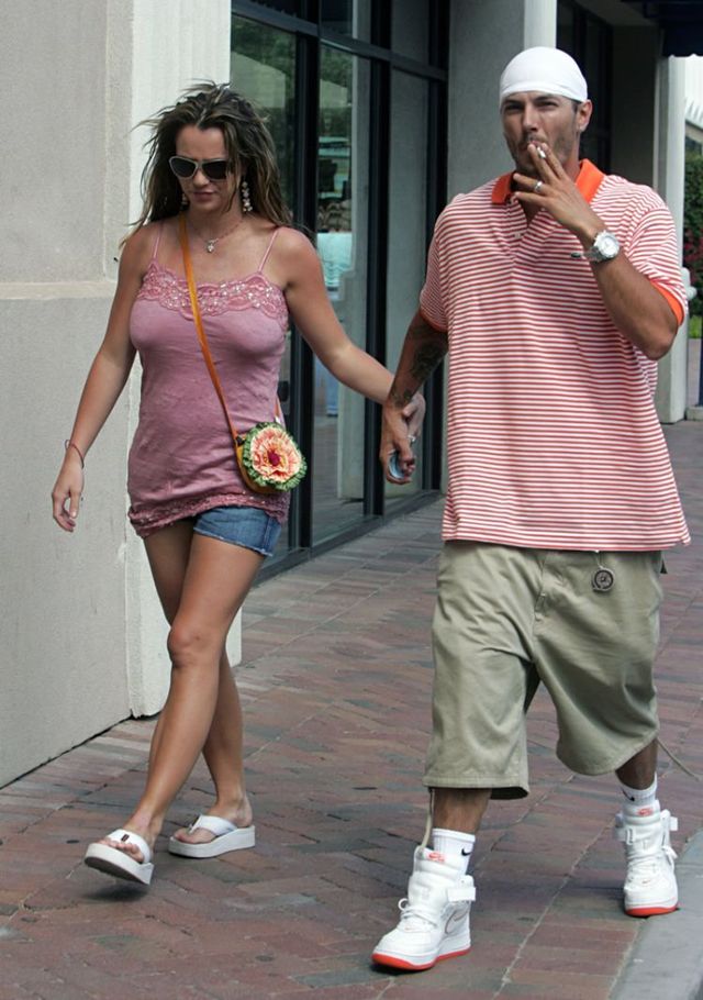 Britney Spears and Kevin Federline in Beverly Hills in 2005 (20 pics)