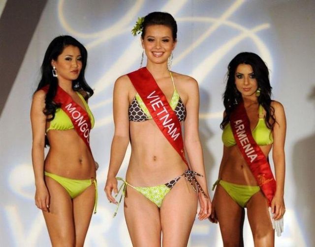 Asian Pageant 115