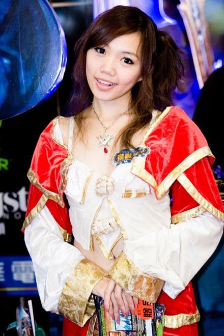 World of Warcraft and girls! (15 pics)