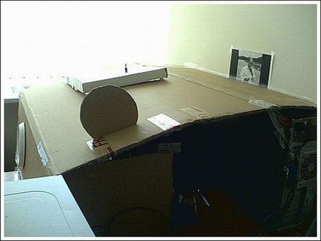 How To Make A Cheap And Crappy Office 13 Pics Izismilecom