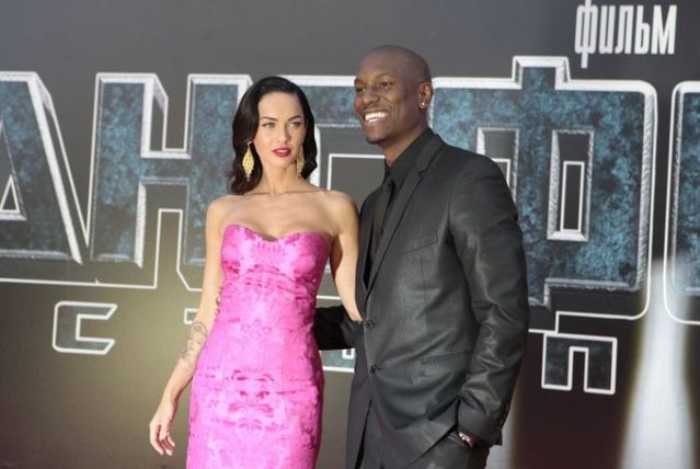 Megan Fox in Moscow (8 pics)