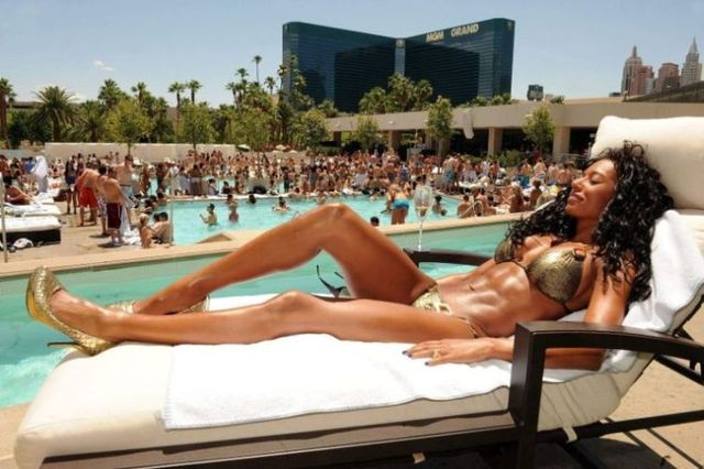 Mel B (14 pics)