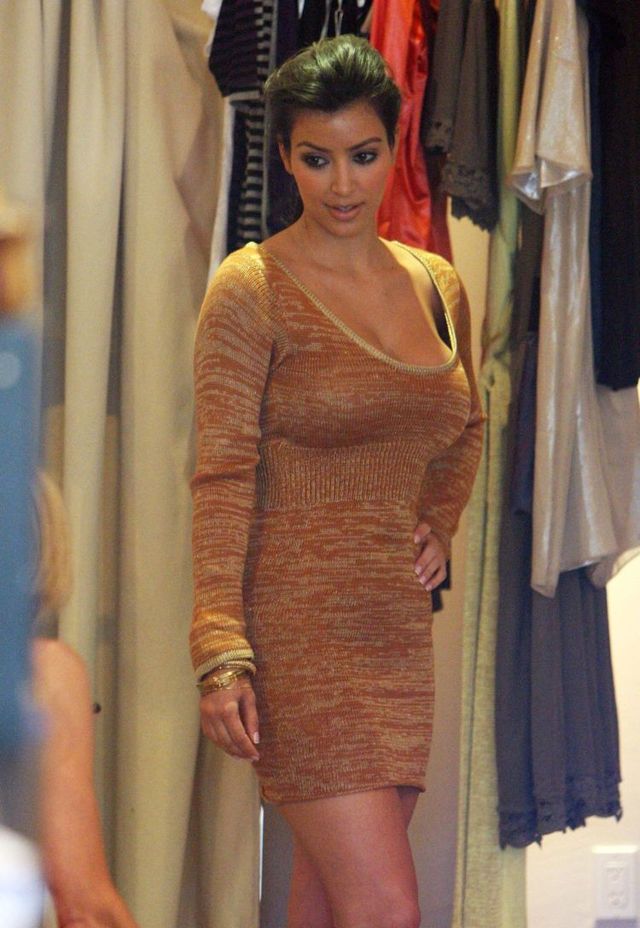 Kim Kardashian shopping (19 pics)