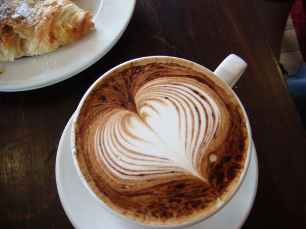 Awesome coffee art decorations (50 pics)