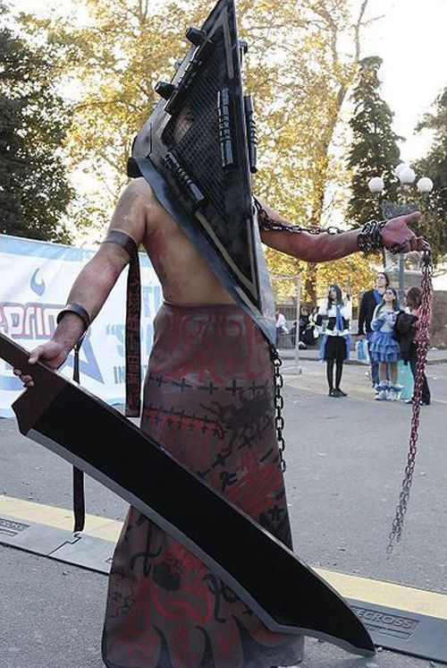 Who’s better: cosplay guys or cosplay girls? (47 pics)