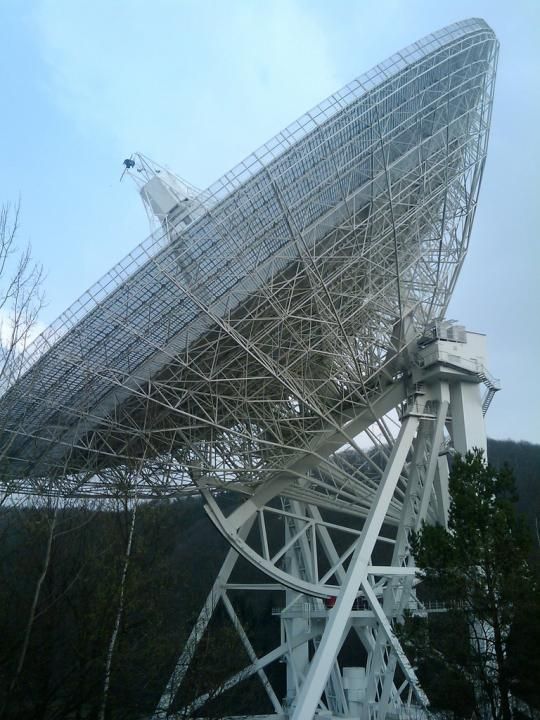 Spectacular radio telescopes around the world (25 pics)