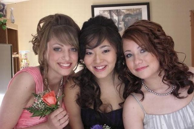 Russia vs. the United States. Whose high-school graduates are cooler? (60 pics)