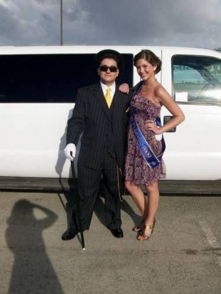 Russia vs. the United States. Whose high-school graduates are cooler? (60 pics)