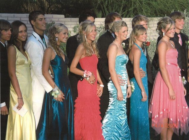 Russia vs. the United States. Whose high-school graduates are cooler? (60 pics)