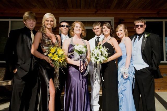 Russia vs. the United States. Whose high-school graduates are cooler? (60 pics)