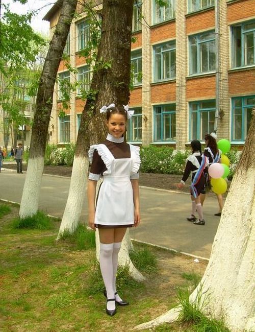 Russia vs. the United States. Whose high-school graduates are cooler? (60 pics)