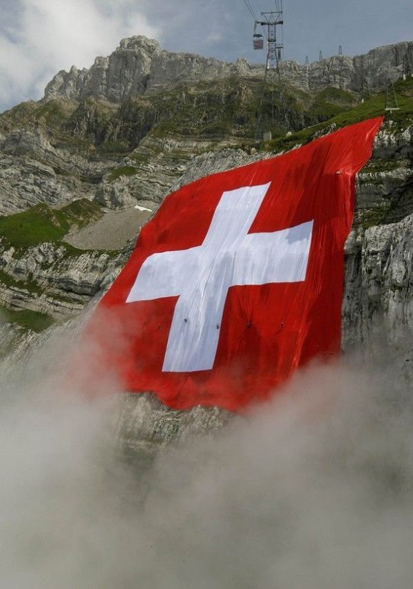 The biggest Swiss flag in the world! (11 pics) - Izismile.com