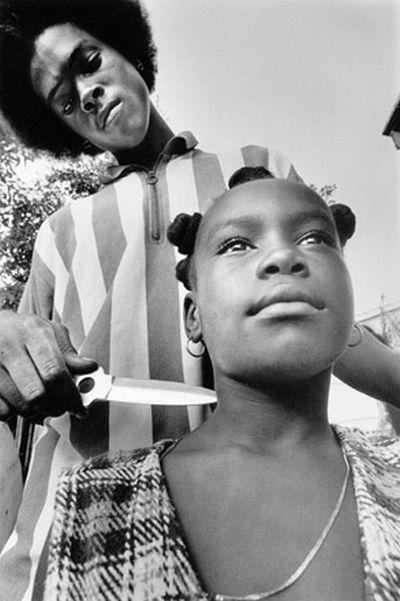 Beautiful black and white photographs of youth involved in gangs by Donna De Cesare (27 pics)