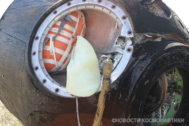 This is the landing of a “Soyuz”, a Russian spacecraft (12 pics)