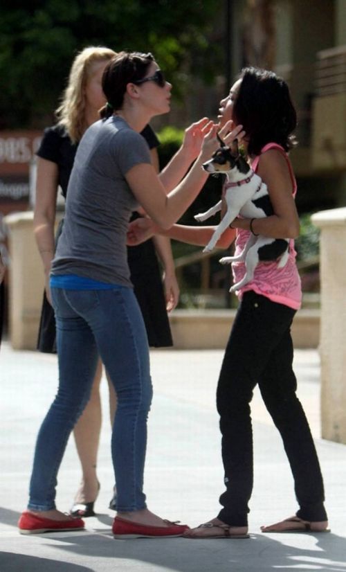 Ashley Greene meets with her friends (17 pics)