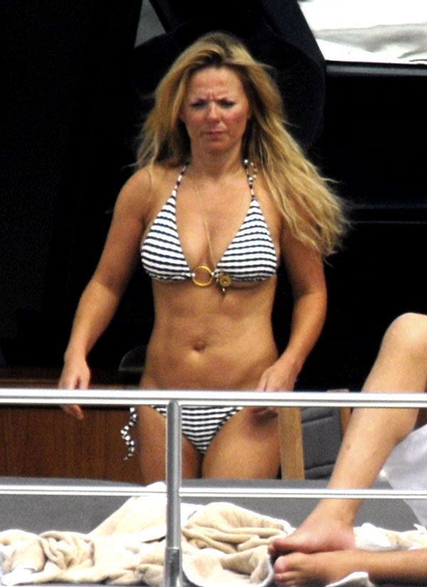 Gerry Halliwell in bikini (16 pics)
