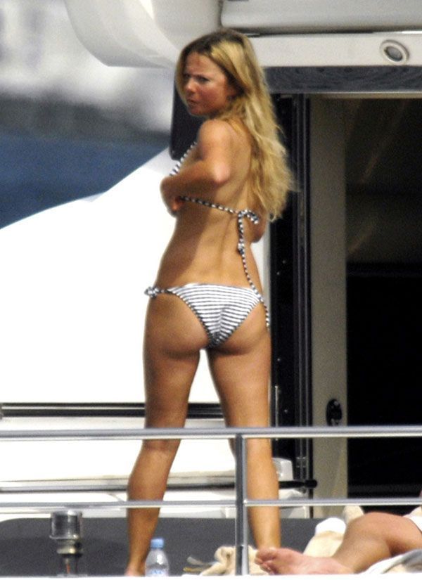 Gerry Halliwell in bikini (16 pics)