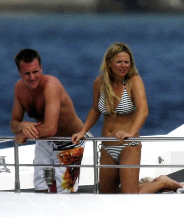Gerry Halliwell in bikini (16 pics)