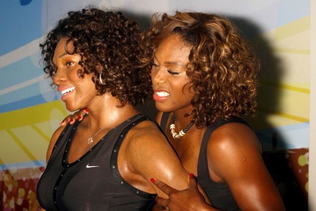 Serena Williams and her was figure (13 pics)
