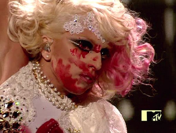 Lady Gaga at VMA (17 pics)