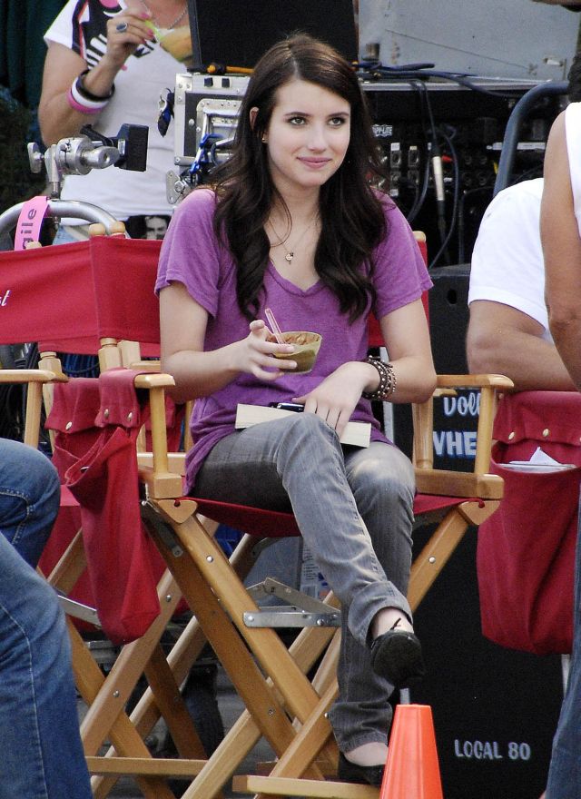 Emma Roberts (7 pics)