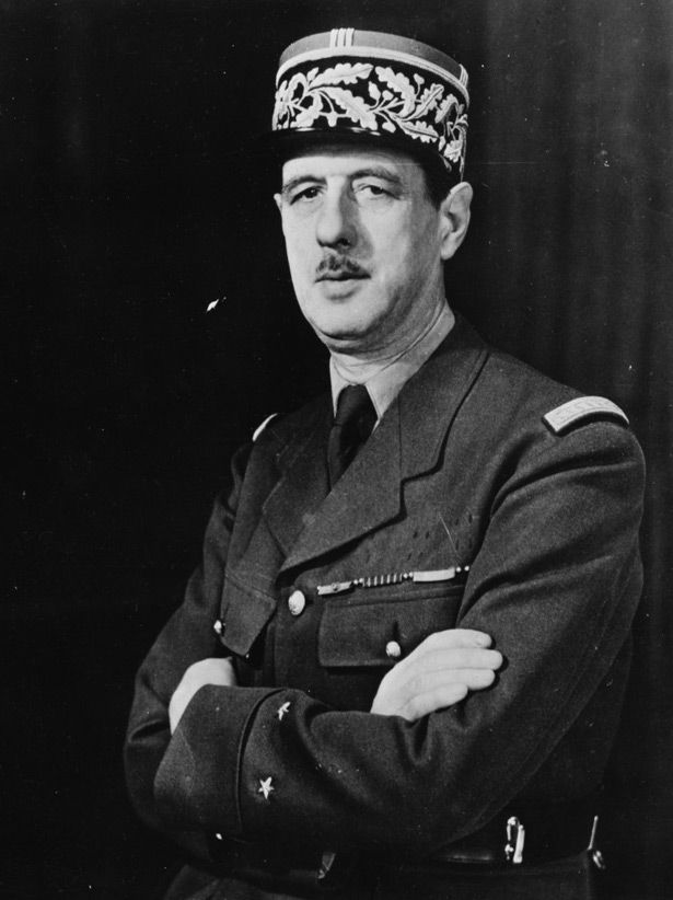 100+ portraits of the most iconic people throughout history (134 pics)