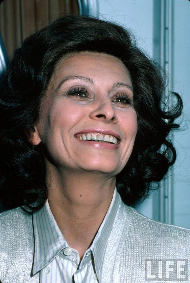 100+ portraits of the most iconic people throughout history (134 pics)