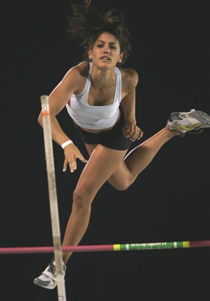 One of the hottest female athletes (33 pics)