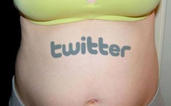 19 girls with tattoos they should have avoided to do (19 pics)