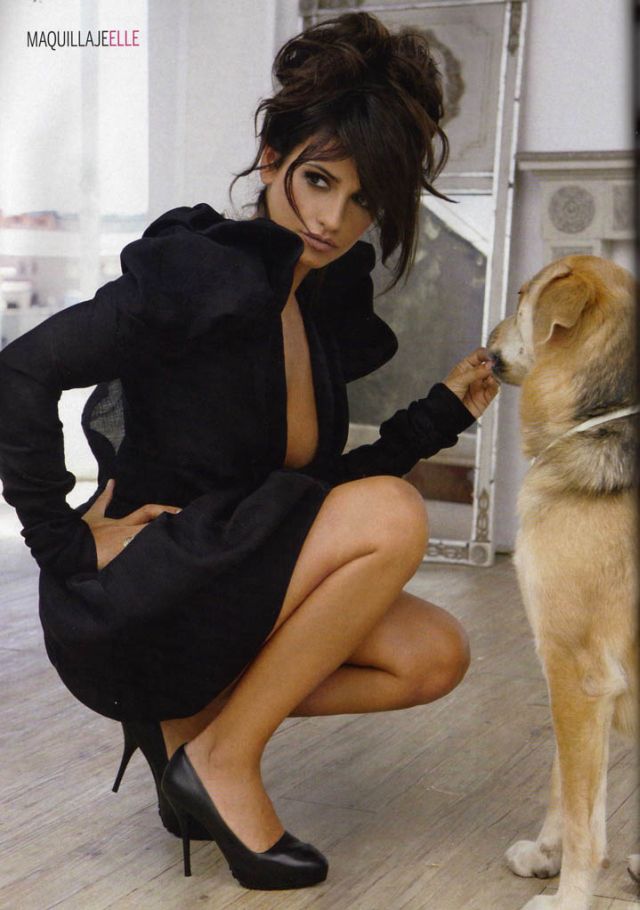 Smoking hot Monica Cruz (6 pics)