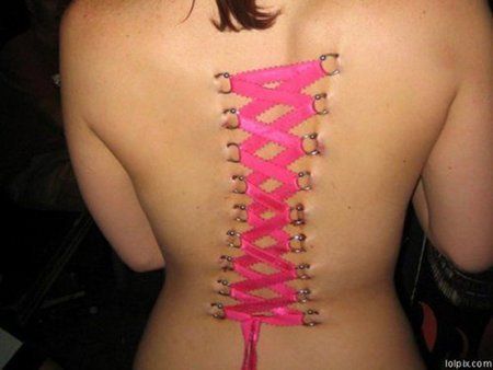 Stupid and weird body modifications (8 pics)