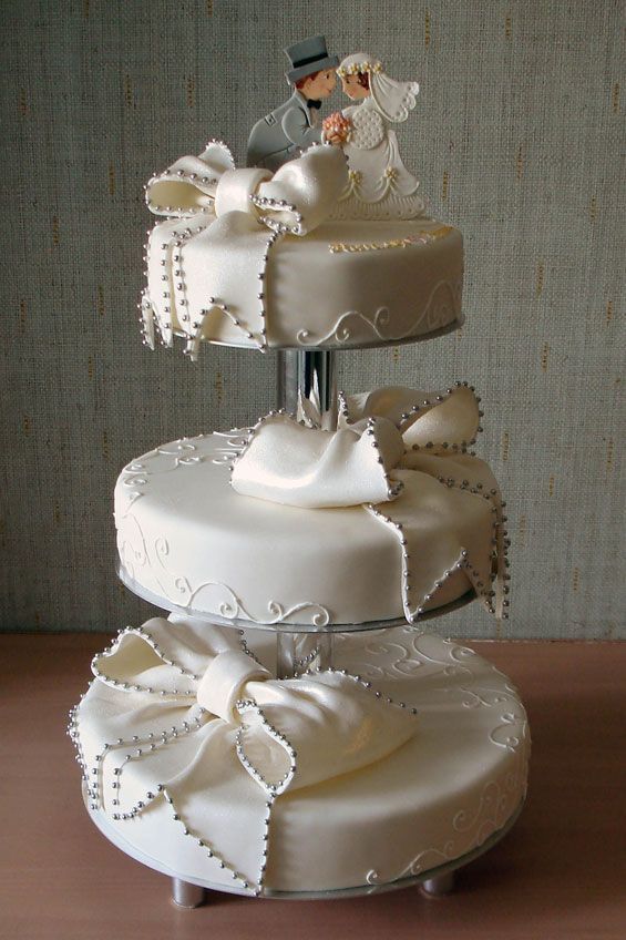 11 Beautiful and Creative Wedding Cakes 35 pics 